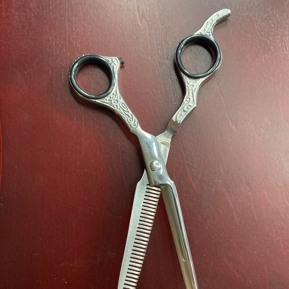LARA thinning shears. - Picture 3 of 3